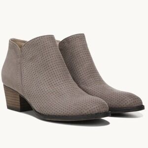 LifeStride Blake Ankle Bootie Doe Taupe Perforated Block Heel Womens 9 M 60975